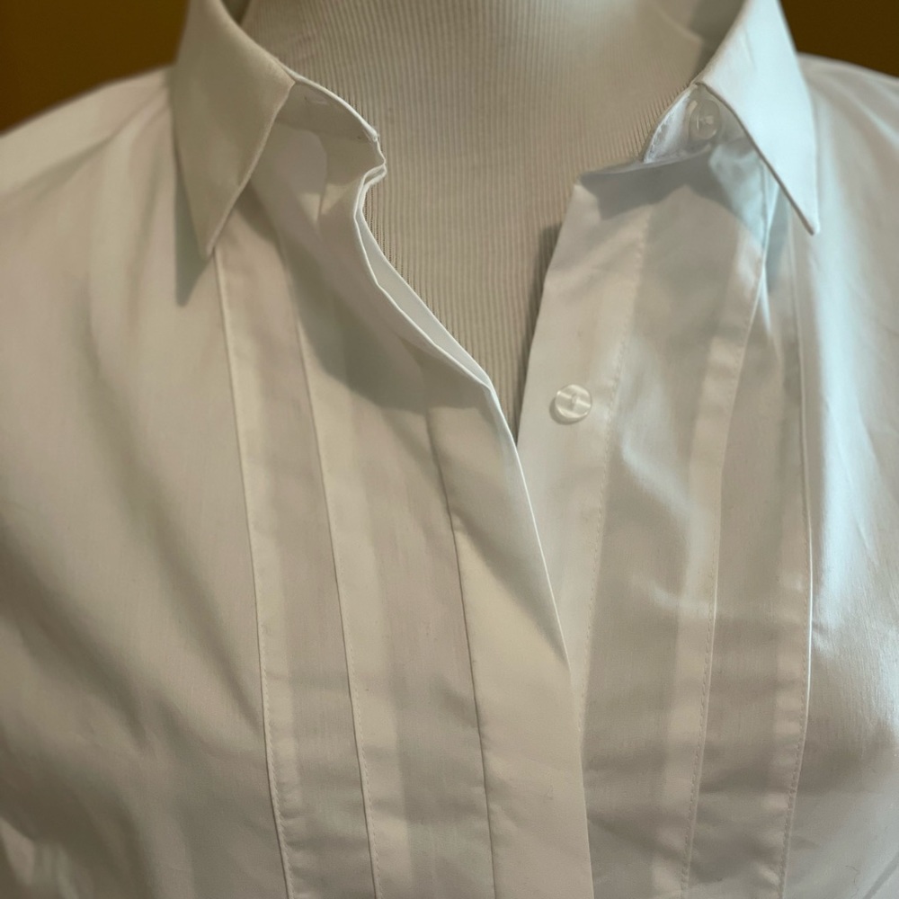 Worthington White Button Up Shirt